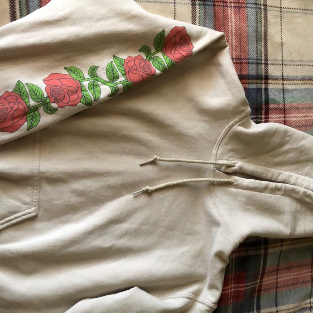 Small beige pull over sweatshirt